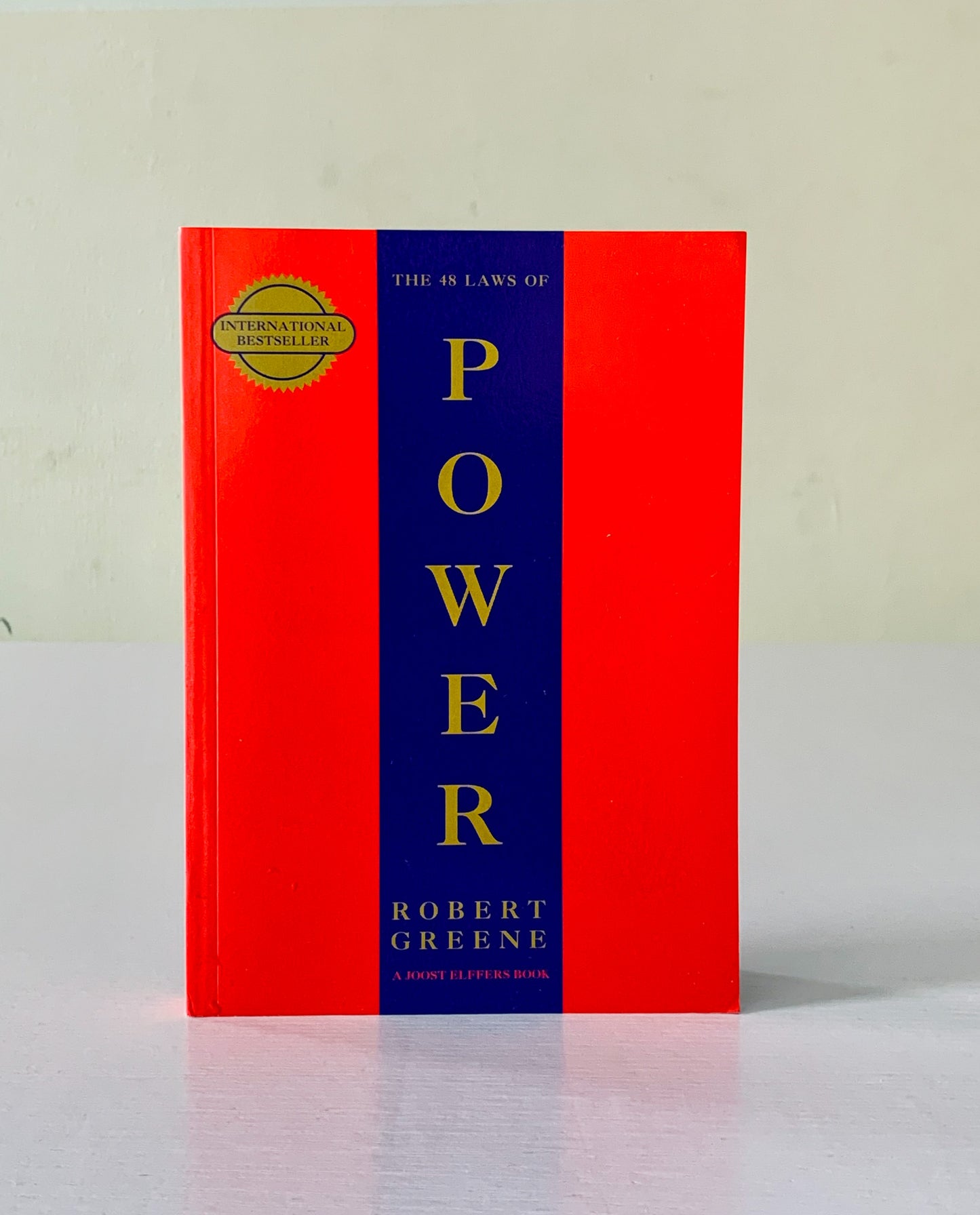The Concise 48 Laws of Power by Robert Greene